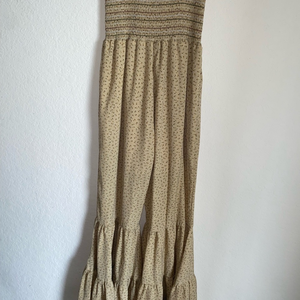 Storia Smocked Boho Hippie Ruffle-Hem Bell Bottom Floral Jumpsuit Mustard M - Picture 16 of 16